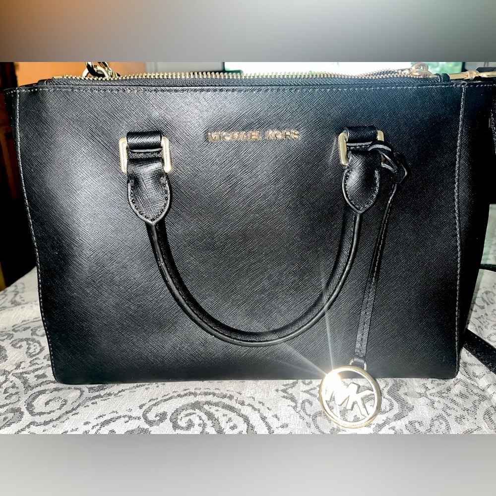 Used like new mk bag